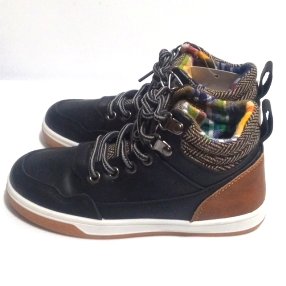 US SPORT HIGH-TOP SNEAKERS with Patterned Ankle Support - Black - SIZE 2 NWT